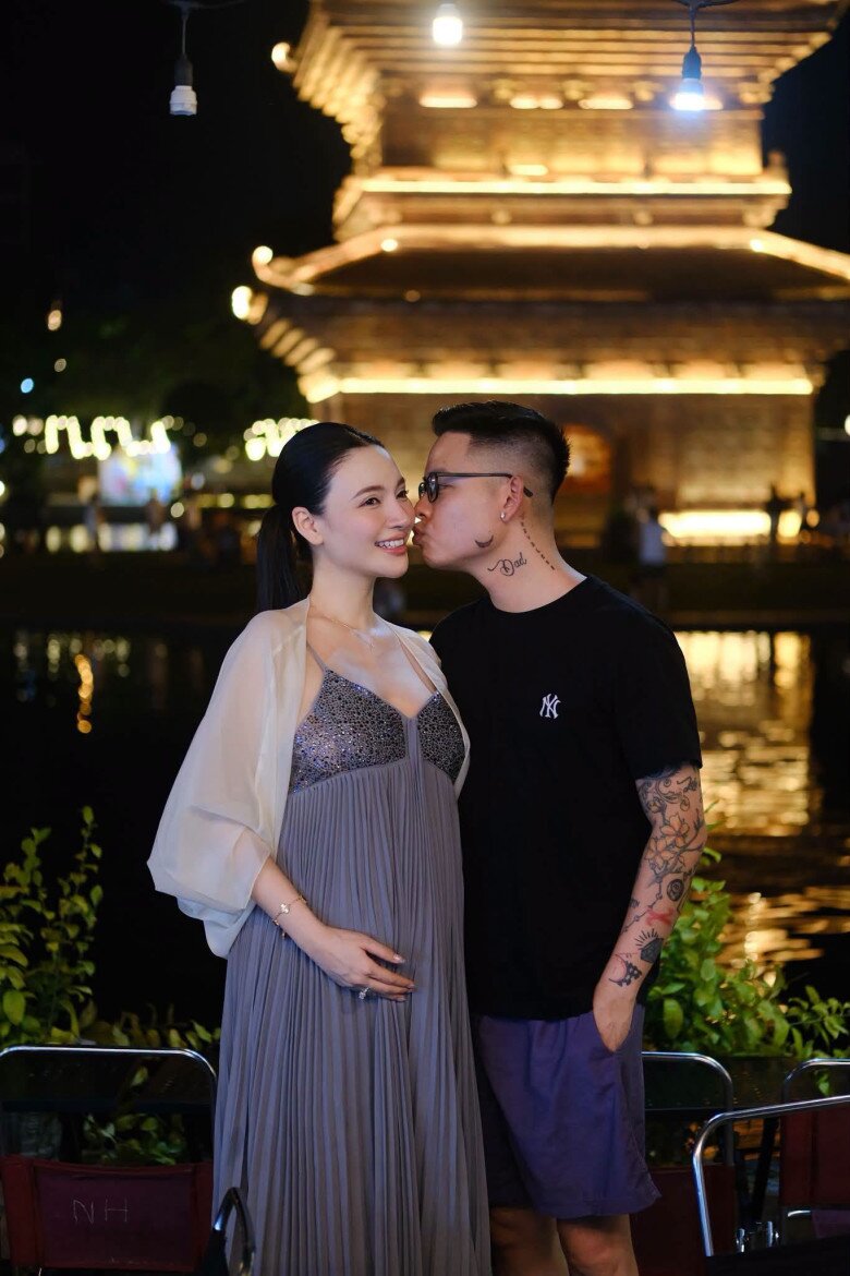 Ông xã Bích Thuỷ gửi lời cảm ơn đến vợ và thiên thần nhỏ.