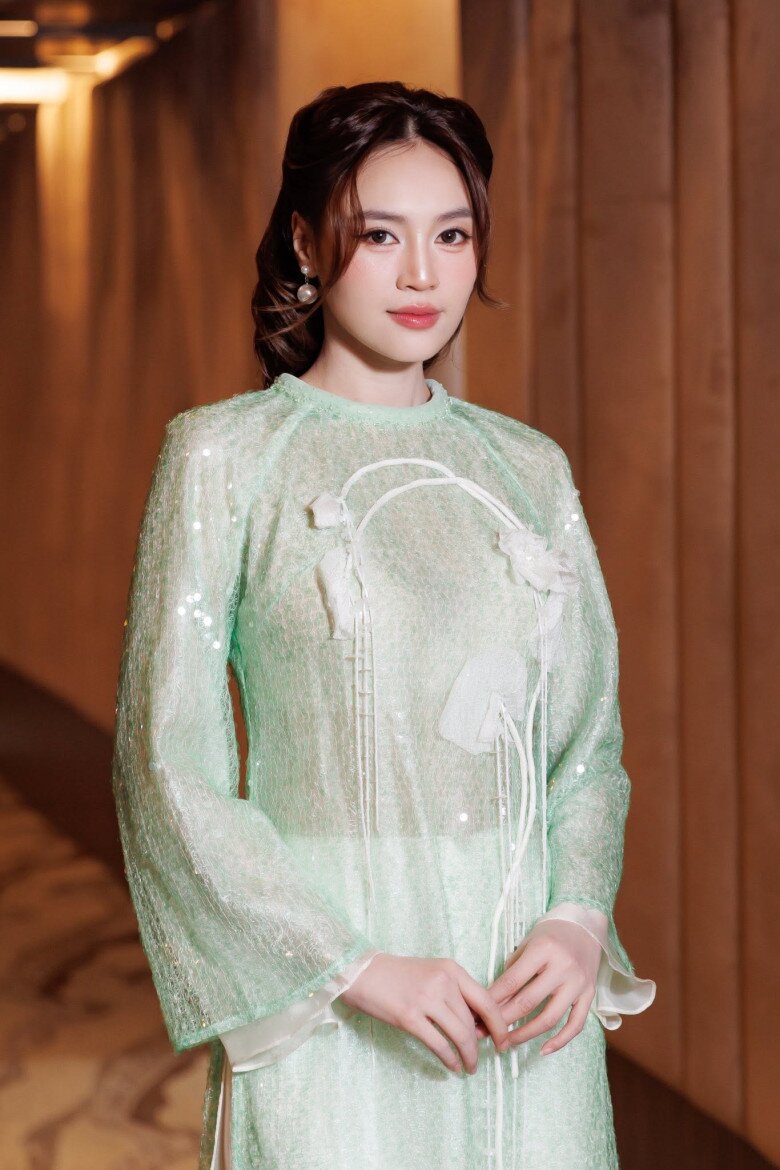 Ninh Dương Lan Ngọc hiện tại vẫn đang tận hưởng cuộc sống độc thân.