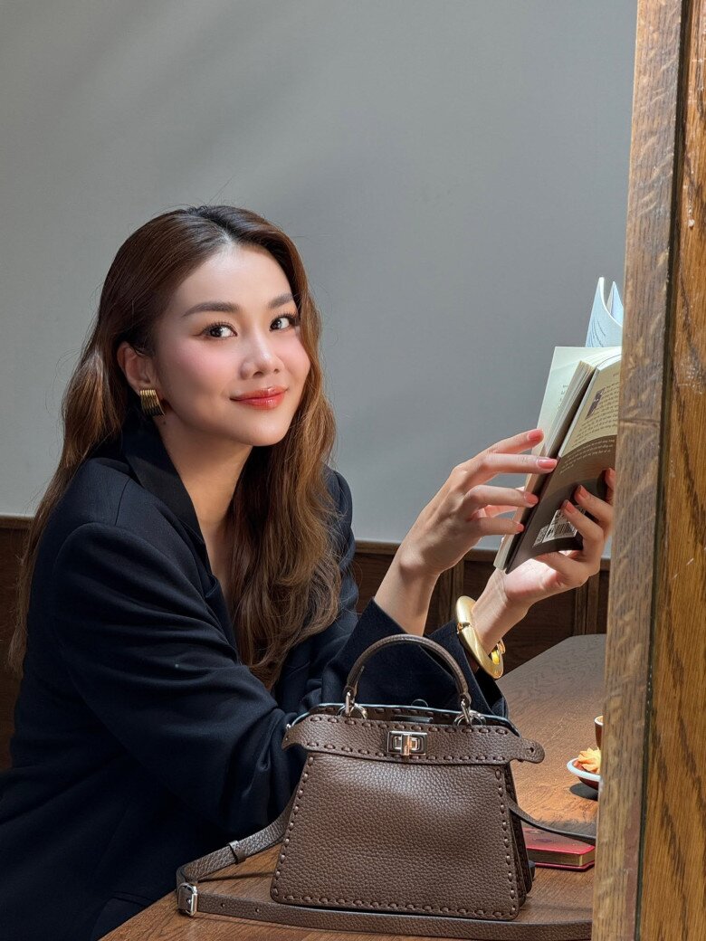 Thanh Hằng vẫn là siêu mẫu hàng đầu của làng thời trang Việt Nam.
