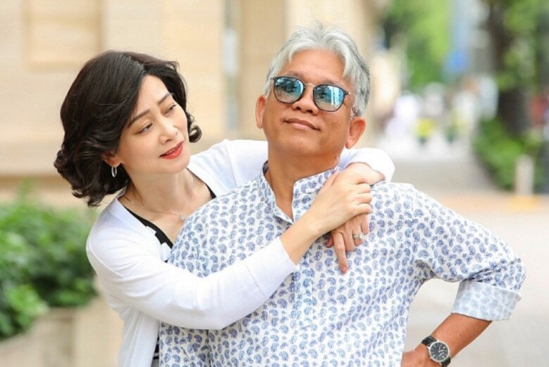 Khi xưa, Tuyết Thu và ông xã được các nghệ sĩ ở sân khấu 5B mai mối cho nhau.