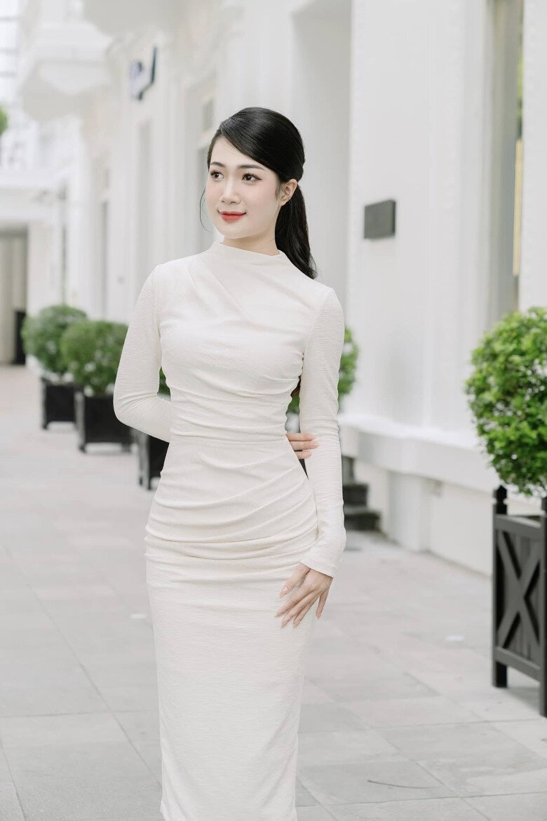 amp;#34;Phó giám đốcamp;#34; nóng bỏng trên VTV: Là amp;#34;người tình màn ảnhamp;#34; quen thuộc của Duy Hưng, ngoài đời trắng trẻo dịu dàng - 7