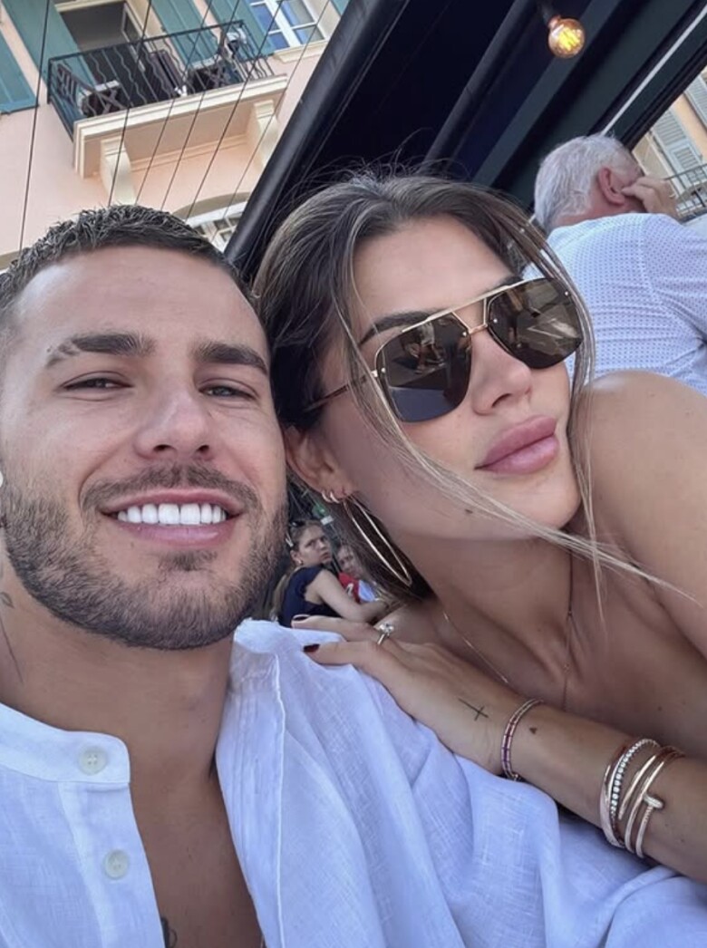 Lucas Hernandez và Victoria Triay Klein chính thức công khai mối quan hệ tình cảm trước công chúng vào năm 2023.