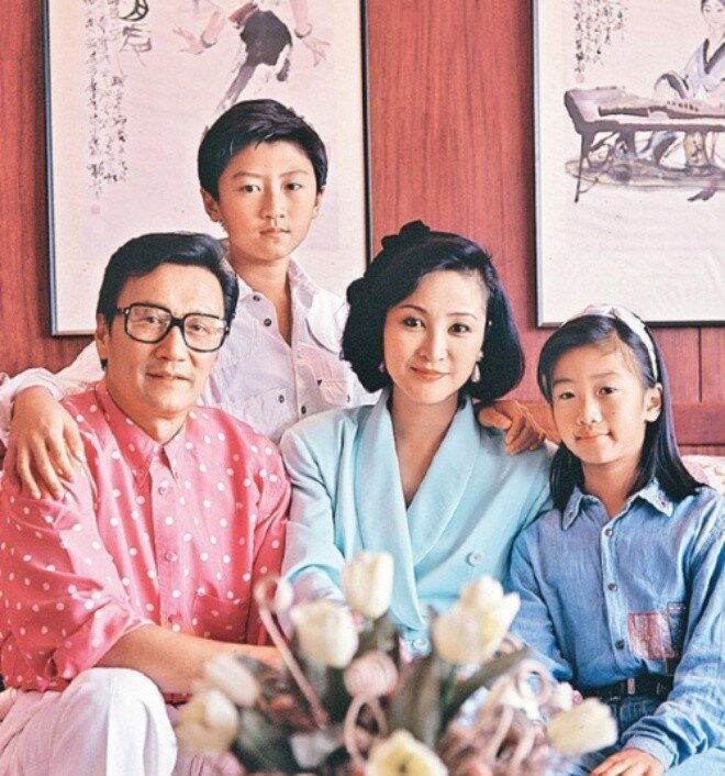 Có lẽ, Tạ Đình Phong đã thừa hưởng sự lì lợm và bản lĩnh từ chính người mẹ của mình.