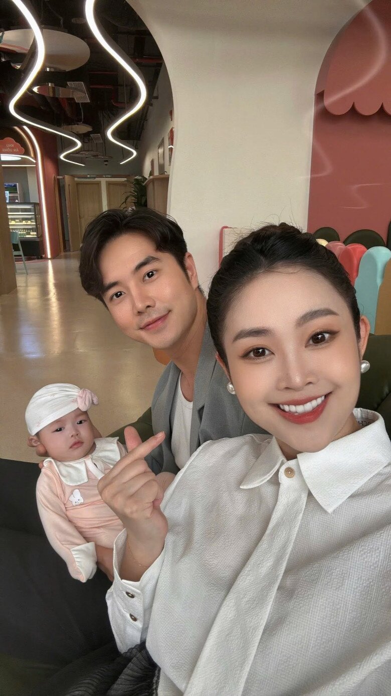 Vợ chồng nam diễn viên có 1 cô con gái hơn 7 tháng tuổi.