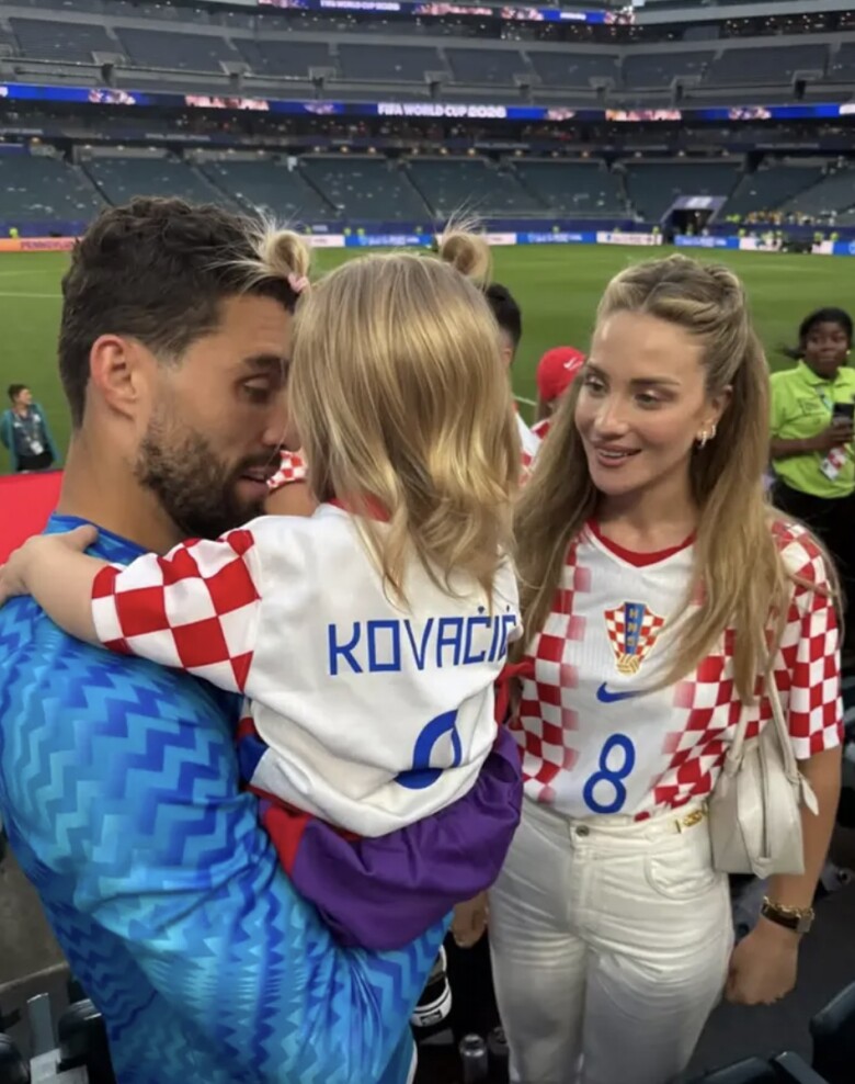 Izabel cùng con gái Luna xuất hiện tại World Cup 2026.