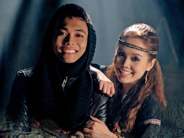 Giải trí - Cặp song ca Tình yêu màu nắng hiện tại: Đoàn Thúy Trang làm giảng viên, BigDaddy hạnh phúc bên vợ hot girl