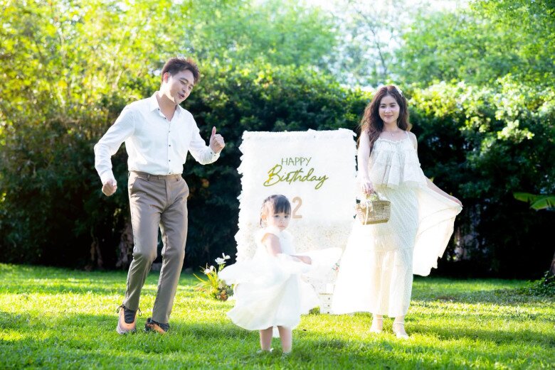 Bé Lita chào đời sau 8 năm mong chờ của bố mẹ.