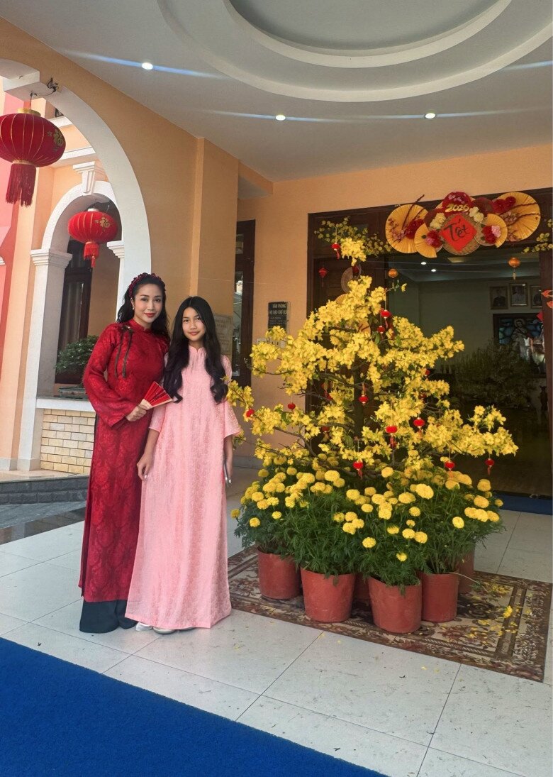 Ái nữ nhà Ốc Thanh Vân có thành tích học tập tốt, giỏi giang.