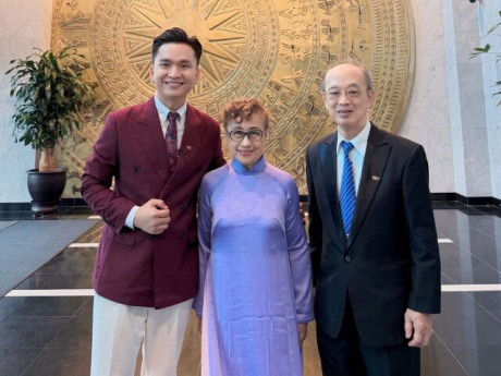 MC Hạnh Phúc khoe 2 người thầy NSƯT: Đều là "giọng đọc huyền thoại" ở VTV, tuổi xế chiều sống bình yên