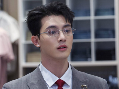 Trần Ngọc Vàng gửi lời xin lỗi đồng nghiệp sau khi bị "soi" phát ngôn kém duyên