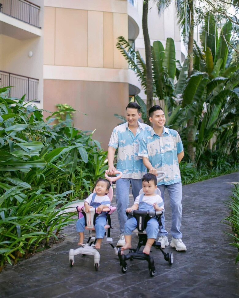 Thanh Đoàn và Hà Trí Quang thường xuyên khoe các con lên mạng xã hội.
