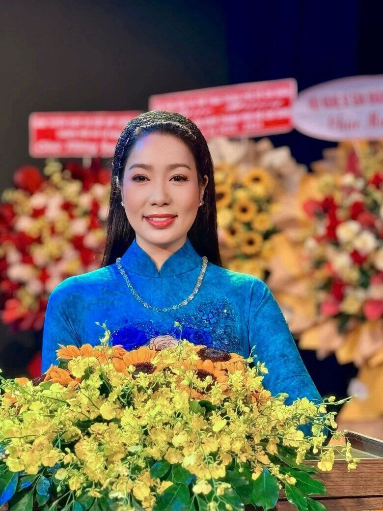 Bên cạnh hoạt động nghệ thuật, Trịnh Kim Chi còn làm công tác quản lý văn hóa.