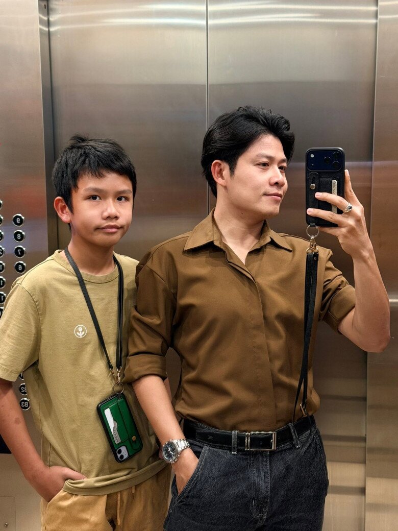 Nhạc sĩ Nguyễn Văn Chung luôn cố gắng để quý tử trưởng thành trong điều kiện tốt nhất.