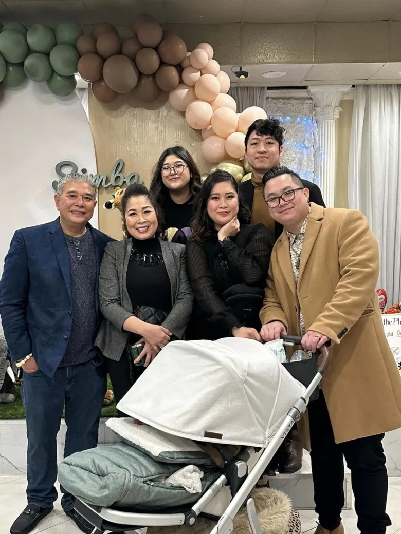 Các thành viên trong gia đình nữ nghệ sĩ thân thiết, quý mến nhau.