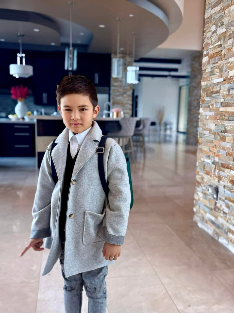 Dù mới 9 tuổi, nhiều khán giả đã ví von Thiên Từ là “CEO nhí” hay “Chủ tịch nhí”.