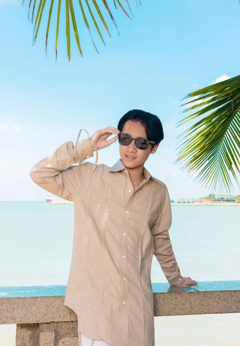 Con trai Thu Trang - Tiến Luật biết 3 ngôn ngữ, đi du học Pháp.
