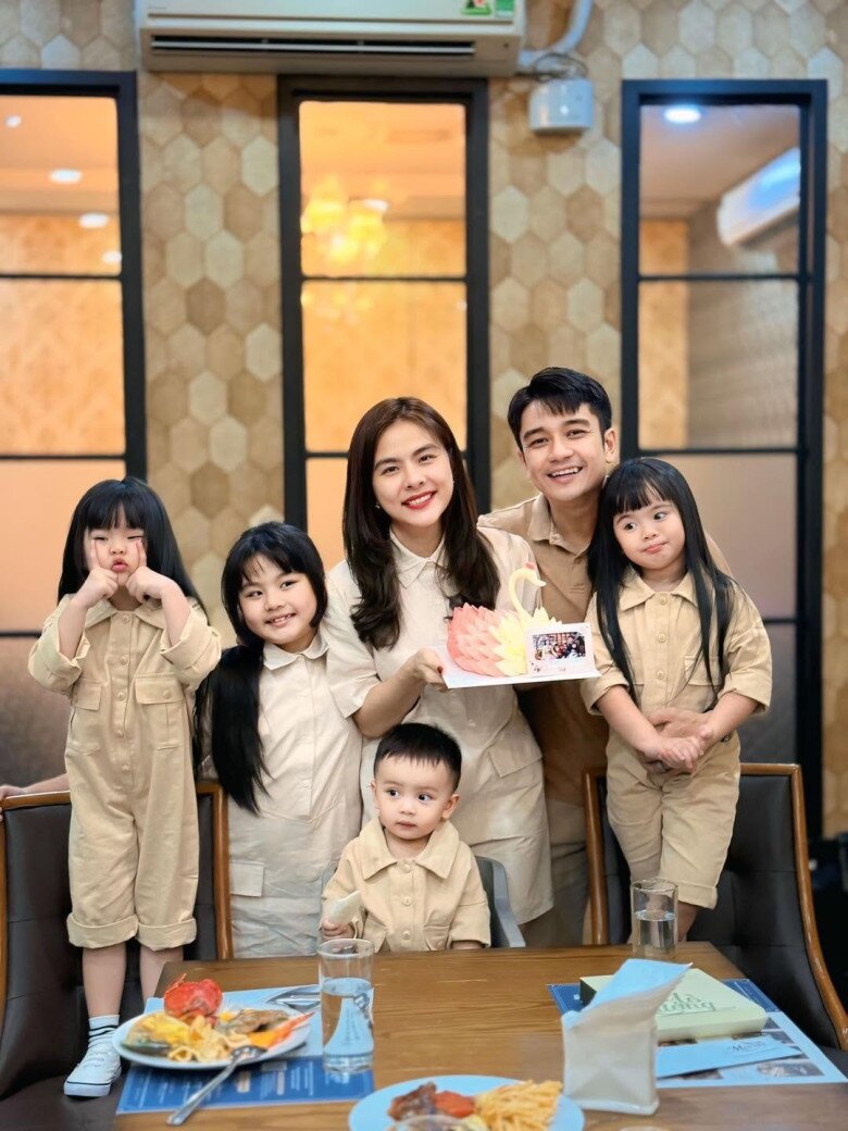 Vân Trang là một trong những nữ diễn viên đông con nhất nhì Vbiz.