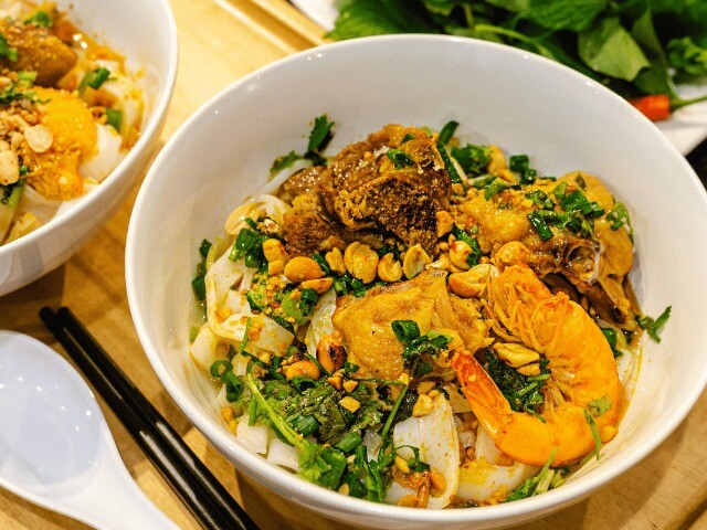 13 món “ăn no” vừa ngon vừa rẻ ở Đà Nẵng, menu đa dạng từ cơm phở đến mì bún, giá từ 35.000 đ/phần