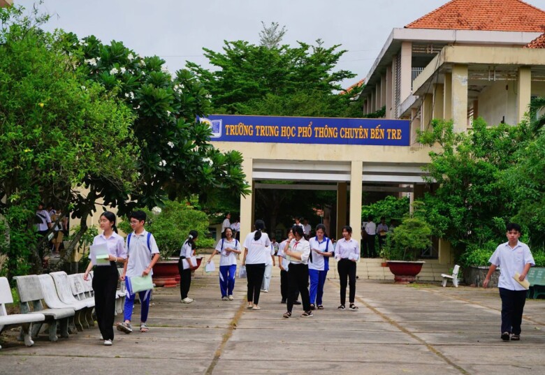 Trường THPT chuyên Bến Tre liên tục gặt hái được thành công (Ảnh Fanpage nhà trường)