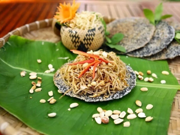 Lifestyle - 11 đặc sản nổi tiếng ở Nghệ An, mua về làm quà ai cũng thích mê, có loại giá chỉ từ 35.000 đồng/phần