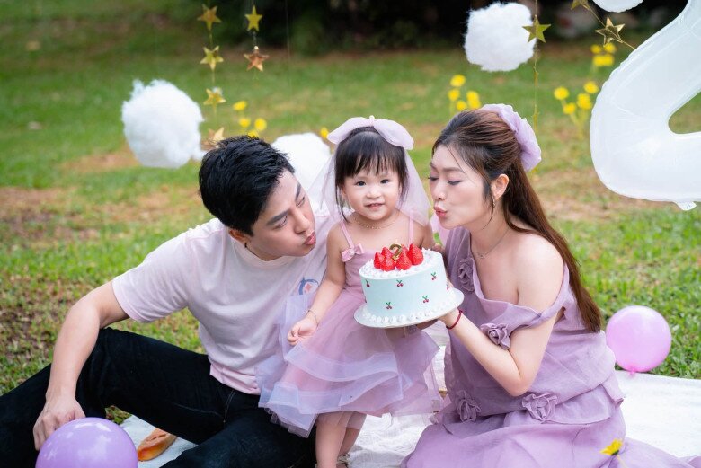 Bé Kỳ Kỳ vừa đón sinh nhật tuổi lên 2, ngoại hình đáng yêu.