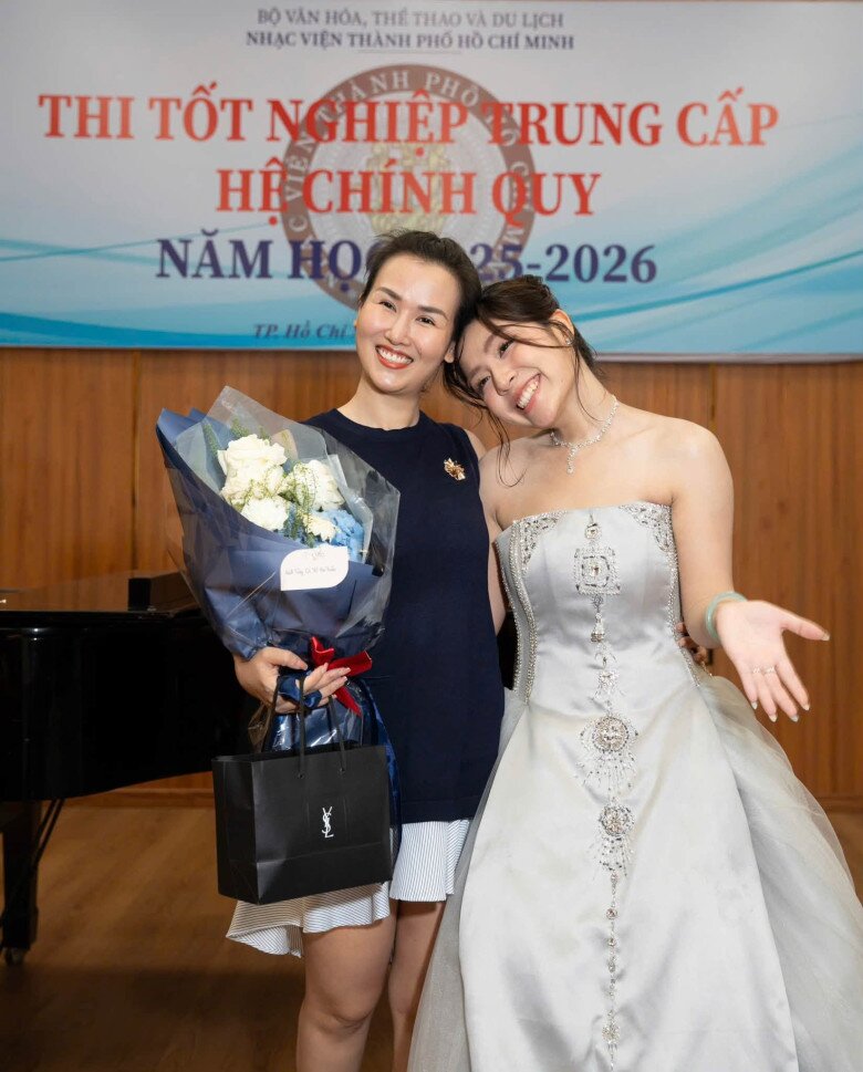 Võ Hạ Trâm hiện đảm nhận vai trò Giảng viên ở Nhạc viện TP.HCM.