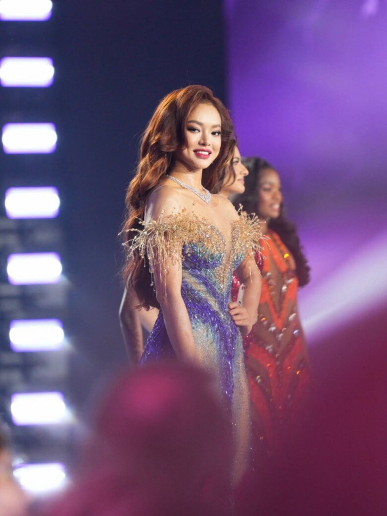 Mai Ngô gặp nhiều sự cố khi tham gia cuộc thi ở Ba Lan.