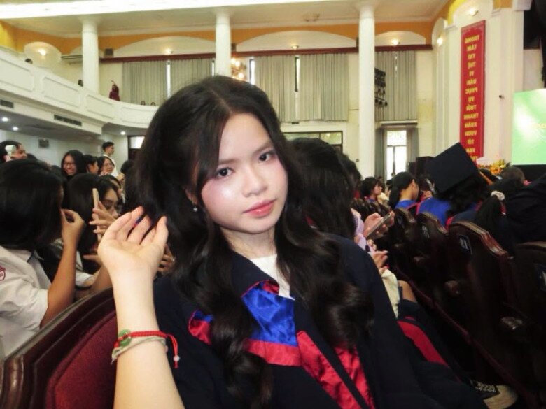 Con gái của nữ BTV có ngoại hình xinh xắn, thành tích học tập xuất sắc.