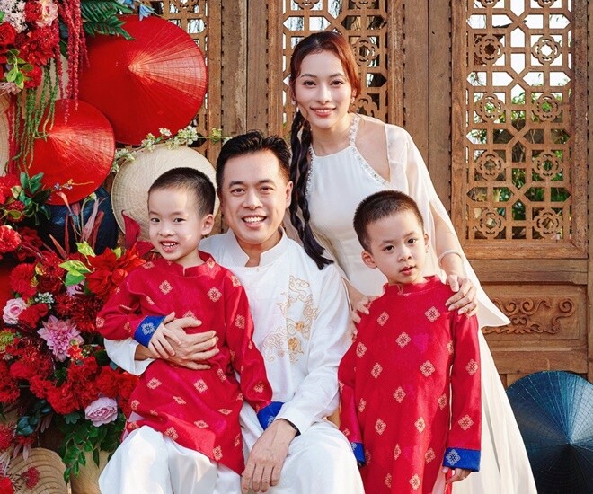Sara Lưu - vợ nhạc sĩ Dương Khắc Linh 2 lần đều mang thai đôi.