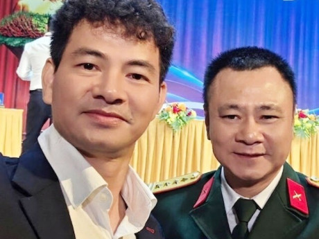 NSND Xuân Bắc gặp gỡ NSND Tự Long tại Đại hội Hội Nghệ sĩ Sân khấu Việt Nam, cùng góp mặt trong Ban chấp hành