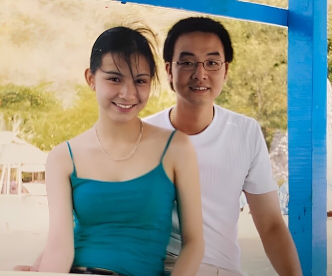 Chồng Hoa hậu Thùy Lâm đăng bức ảnh thời trẻ bên bà xã.