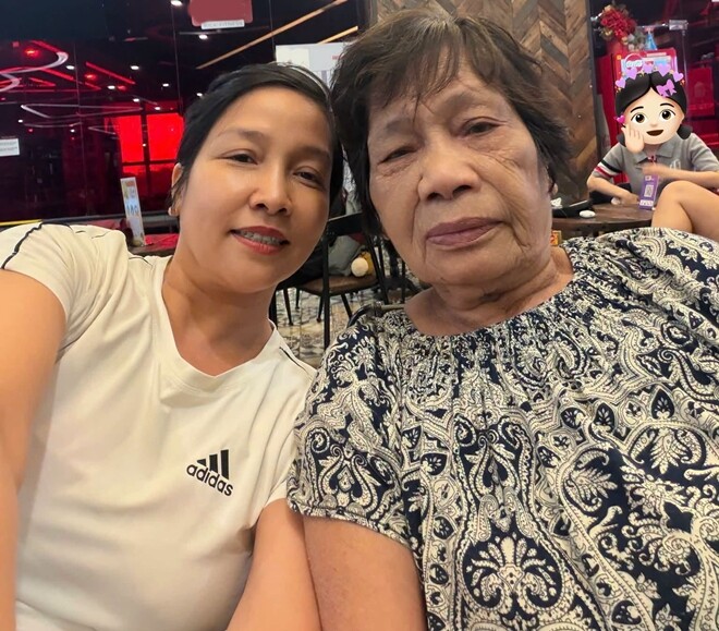 Mỹ Linh khoe ảnh đi tập thể dục cùng mẹ ruột.