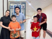 Giải trí - 2 con sao chụp ảnh với Đình Bắc của tuyển Việt Nam: Nhật Kim Anh khoe hình thân thiết, Bo nhà Hòa Minzy gọi to "chú Bắc"