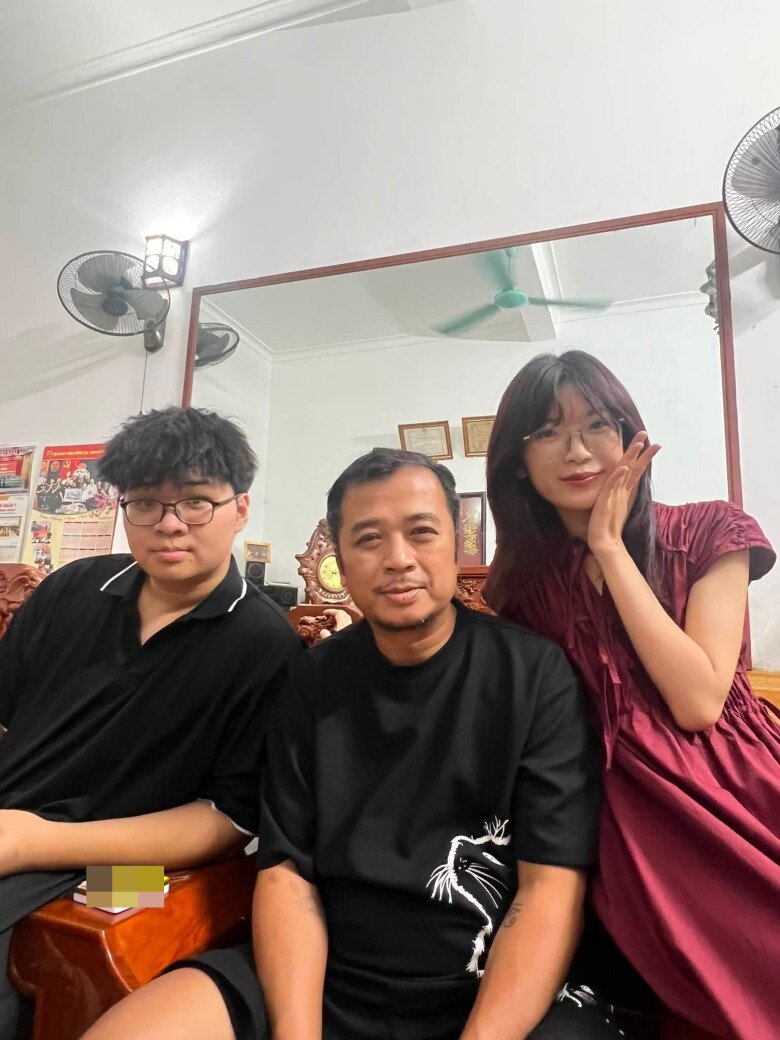 Nghệ sĩ Tiến Minh có 2 con đủ nếp, đủ tẻ.