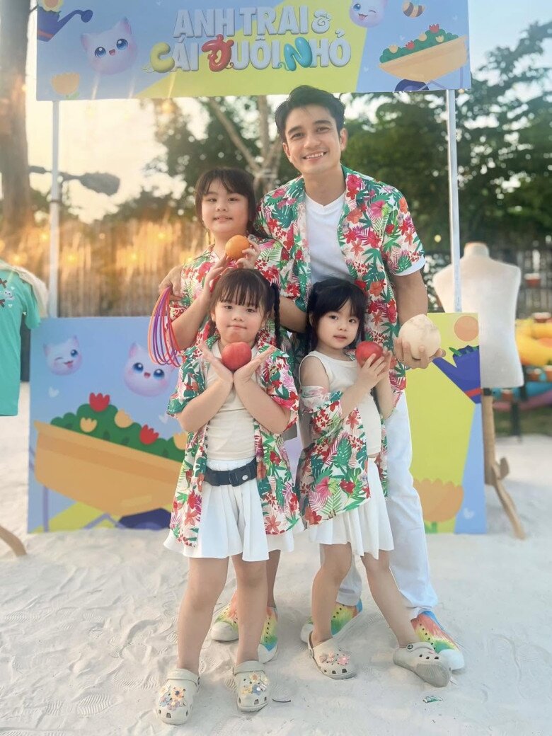 Nam doanh nhân luôn đồng hành cùng các con trong nhiều hoạt động.