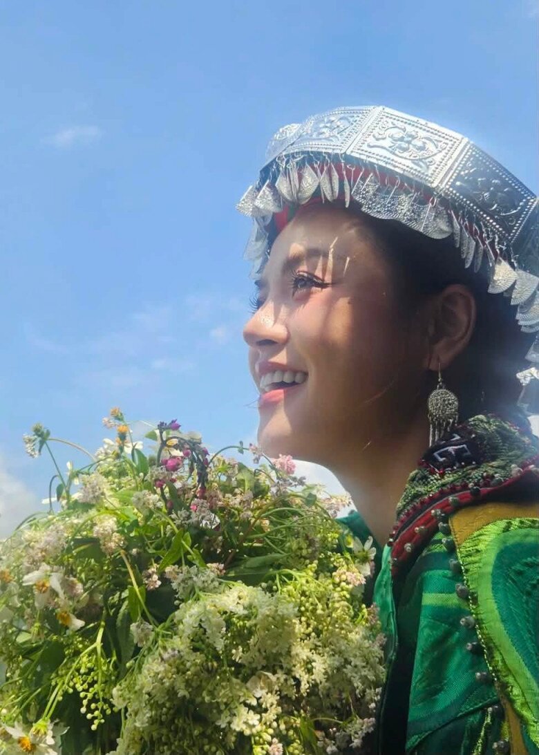 Sao Việt 24h: Chu Thanh Huyền ôm chầm mẹ chồng mừng Quang Hải kiến tạo; Quỳnh Lương có những ngày amp;#34;không làm chủ được cảm xúcamp;#34; - 7