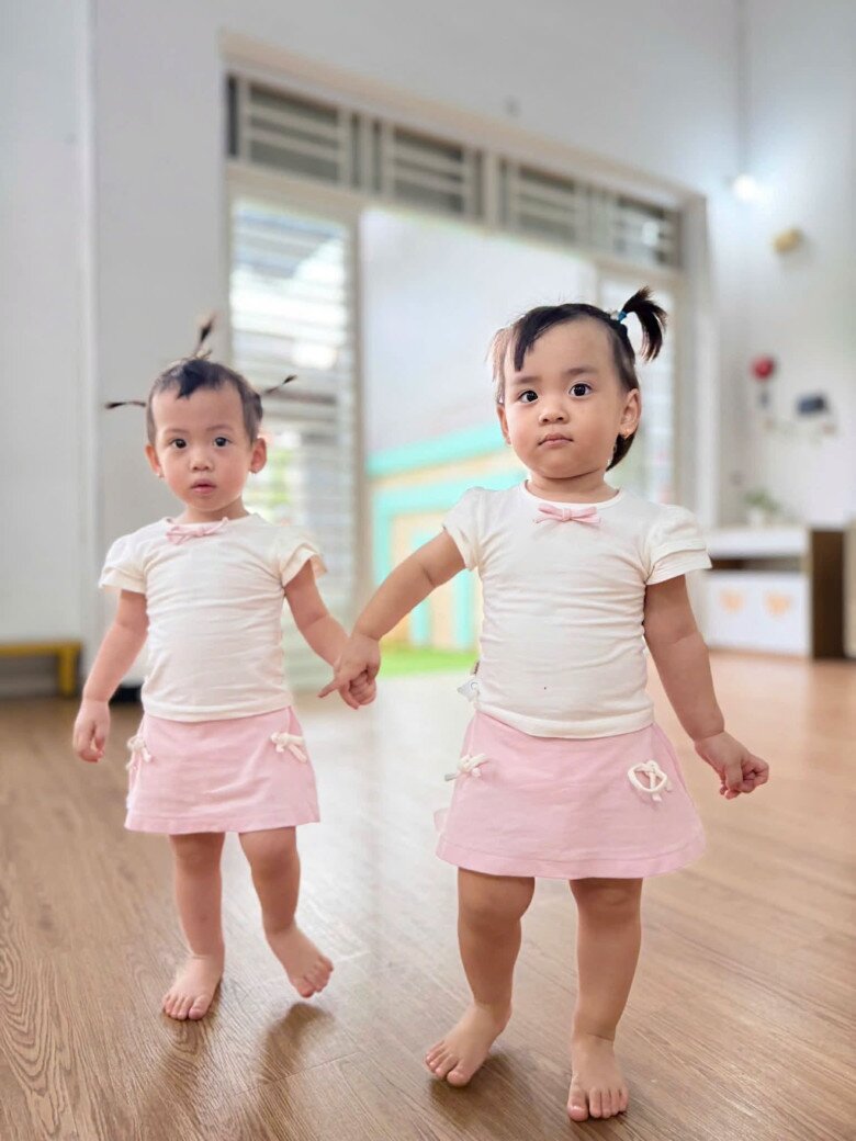 Sao Việt 24h: Chu Thanh Huyền ôm chầm mẹ chồng mừng Quang Hải kiến tạo; Quỳnh Lương có những ngày amp;#34;không làm chủ được cảm xúcamp;#34; - 4