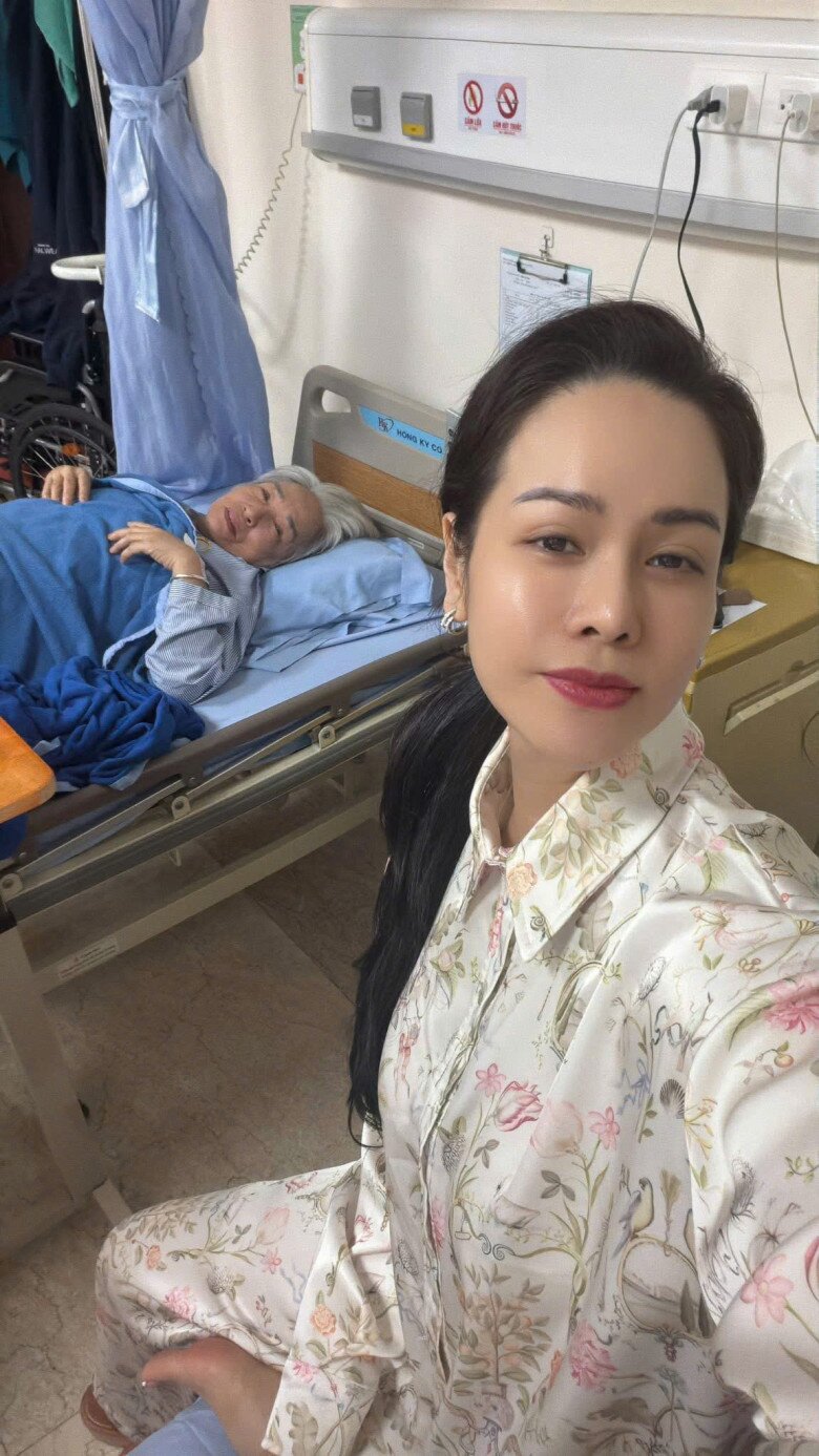 Sao Việt 24h: NSND Thanh Lam và cháu ngoại thi nhau thổi nến sinh nhật; Con gái Đặng Thu Thảo lớn phổng phao, cao tới vai bà - 8