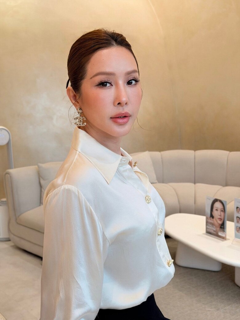 Sao Việt 24h: Thúy Diễm đòi xóa gấp ảnh amp;#34;dáng chữ Samp;#34; dù Lương Thế Thành khen; Đông Nhi sắm bể bơi tại nhà cho 2 ái nữ - 9