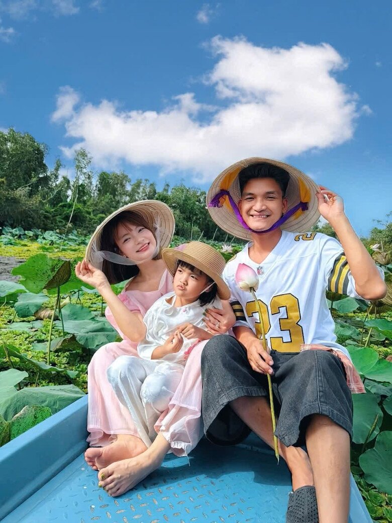 Sao Việt 24h: Thụy Vân tự hào con trai lọt Top 20 dự án khởi nghiệp; Hòa Minzy amp;#34;bất lựcamp;#34; khi dạy con làm bài tập - 9
