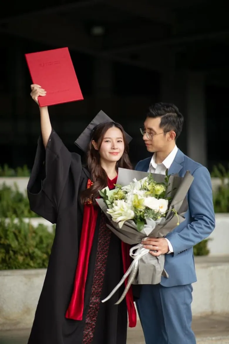 Midu có chuyện tình lãng mạn với ông xã là thiếu gia.