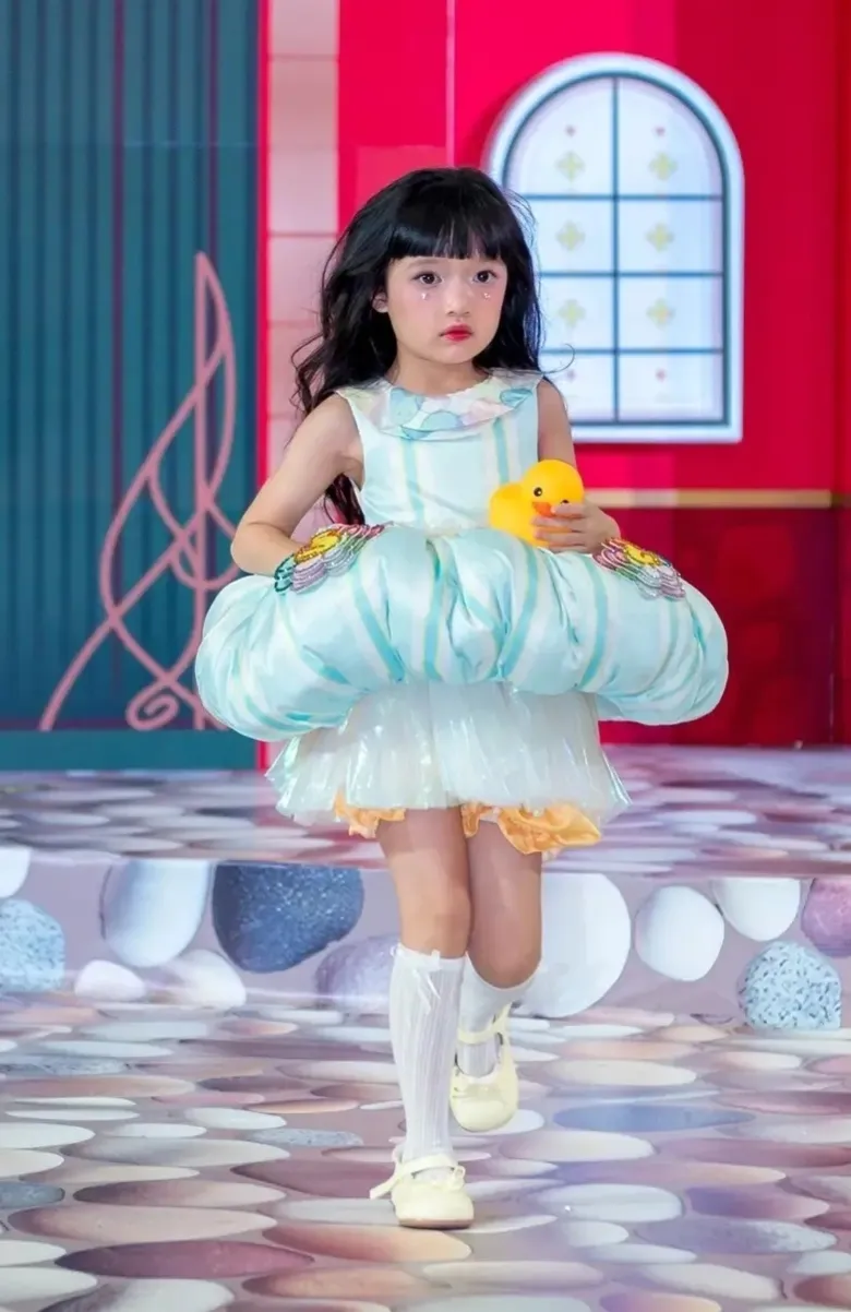 Destiny nhà Trường Giang ngày càng cá tính, tự tin.