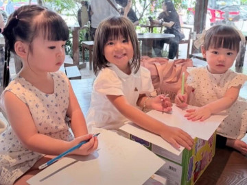 Giải trí - 3 ái nữ xuất thân hào môn nhà sao Việt hội ngộ: Con gái Đỗ Mỹ Linh nắm tay bé Pam cực yêu