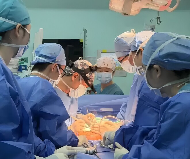 Bệnh viện xử lý ca sinh đặc biệt, khi thai nhi có thêm tệp đính kèm khi chào đời.