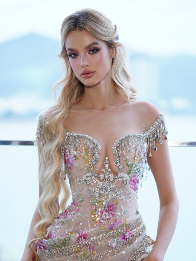 amp;#34;Búp bê sốngamp;#34; Hoa hậu Thế giới final walk với một thai nhi hình thành trong bụng, sau sinh trở lại Việt Nam khoe dáng nuột - 7