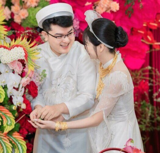 Hotgirl THPT ở TP.HCM nổi tiếng vì quá xinh, 27 tuổi sinh con được chồng chi 500 triệu cho 1 tháng ở cữ amp;#34;5 saoamp;#34; - 3