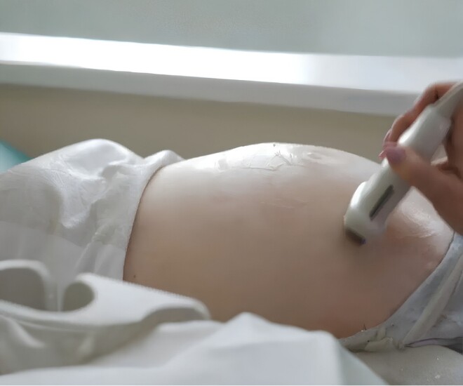 Sản phụ nhập viện cấp cứu vì đau bụng dữ dội, không thể đi tiểu ở tuần thứ 22 - Ảnh minh hoạ.