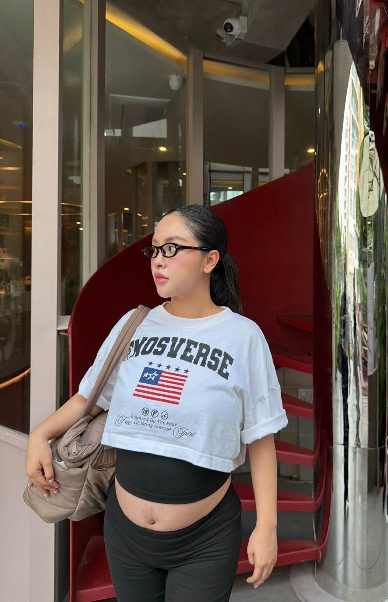 Hot girl TP.HCM đẹp hút hồn được anh ruột Bảo Thy rước về dinh, mang bầu lần 3 dưỡng thai trong cung điện 7 tầng - 5