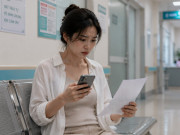 Bà bầu - Nhắn cho cô bạn thân: “Đang đi khám thai” nhưng trượt tay gửi nhầm cho sếp lớn, anh đáp đúng 3 từ