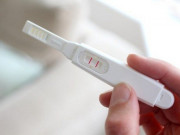 Bà bầu - Thử thai 2 vạch, vì sao cần phải đi siêu âm sớm?